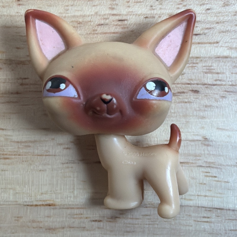 Littlest Pet Shop Chihuahua Dog #1 LPS First Made Brown Purple Eyes 2004 Hasbro